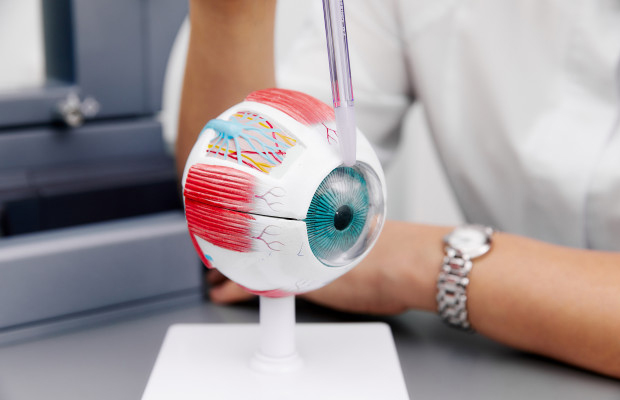 【產(chǎn)品使用】壓平眼壓計(jì)操作及校正指南